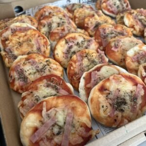 Mini pizzas (30 U)